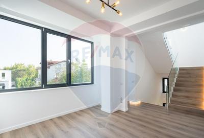 Casă cu 5 camere cu Teren 150 Mp în Central - 13