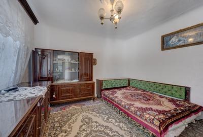 Casă individuală cu 6 camere cu Canalizare în Central - 4