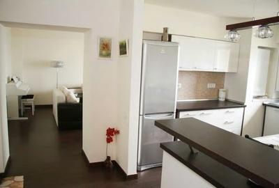 Apartament cu 2 camere decomandat, mobilat în P-ța Victoriei - 2