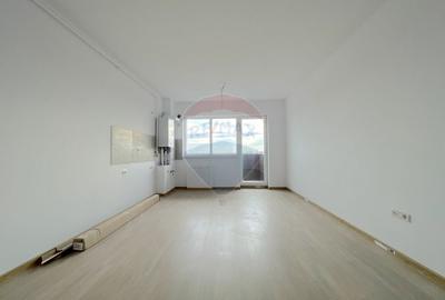 Apartament cu 2 camere decomandat în 13 Decembrie - 3