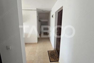 Apartament cu 3 camere decomandat, mobilat în Tilișca - 2