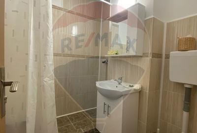 Apartament cu 3 camere decomandat în Central - 2