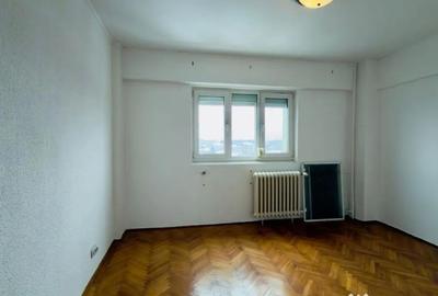 Apartament cu 4 camere decomandat în Titulescu - 14