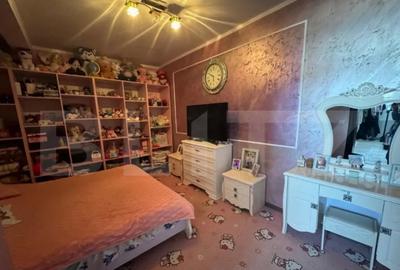 Apartament cu 4 camere decomandat în Central - 3