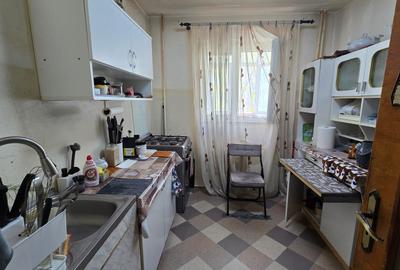 Apartament cu 3 camere decomandat în Sebastian - 8