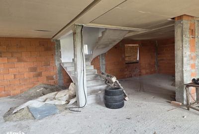 Casă cu 4 camere în Domnești-Târg - 10