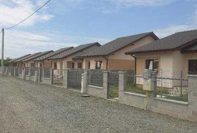 Casă cu 3 camere cu Canalizare în Moșnița Nouă - 2