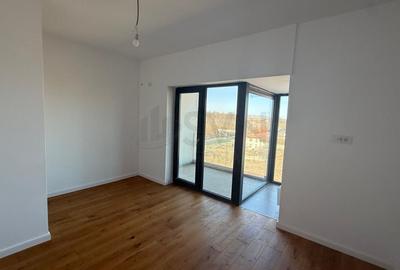 Apartament cu 3 camere semidecomandat în Central - 11