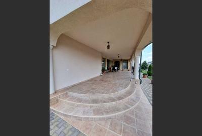 House for sale, 4 rooms in Spătaru - 4