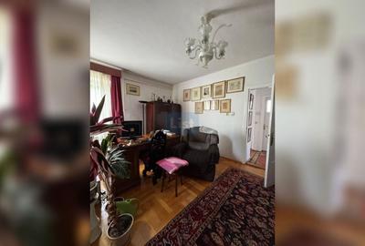 Casă cu 4 camere cu Canalizare în Andrei Mureșanu - 6