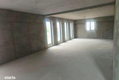 Casă cu 3 camere cu Canalizare în Băiculești - 2