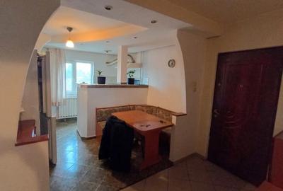 Apartament cu 3 camere decomandat în Lunei - 20