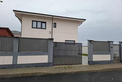 Casă cu 3 camere în Schitu - 8