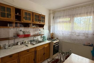 Apartament 3 camere, decomandat, etajul 2, zona Grivita - 4