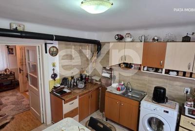 Casă cu 4 camere cu Teren 1145 Mp în - 6