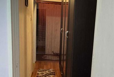 Apartament cu 3 camere semidecomandat în Central - 3