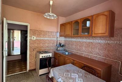 Apartament cu 3 camere decomandat în Girocului - 4