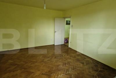 Apartament cu 3 camere decomandat în Progresul