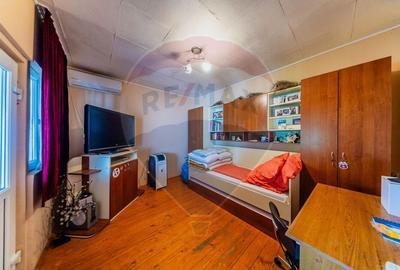 Imobil cu spatiu comercial stradal de vanzare in Arad - 24