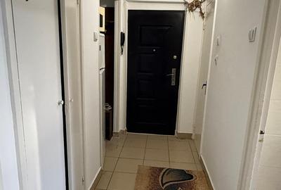 DRISTOR-METROU, bloc mixt, decomandata,300euro - 3