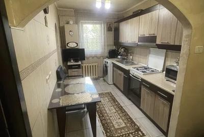 Apartament cu 2 camere decomandat, zona Nicolina - 3