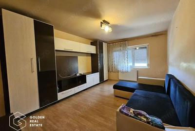 Apartament 3 camere, zona Alfa