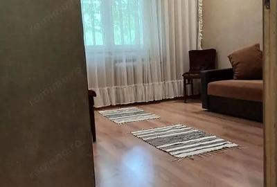 Inchiriere apartament 3 camere, 60 mp, 500 euro negociabil - 1