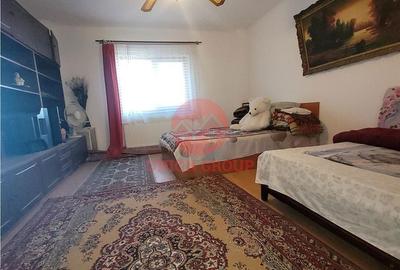 Casă cu 4 camere cu Teren 2500 Mp în Agigea - 16