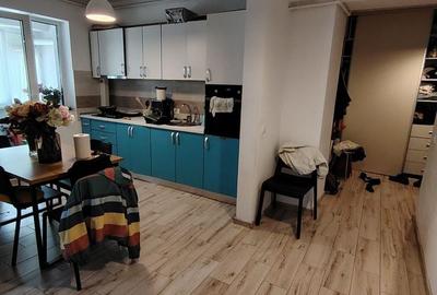 Apartament cu 2 camere decomandat în Cornișa - 1