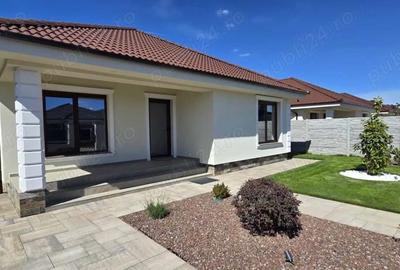 Casă cu 7 camere în Nufărul - 2