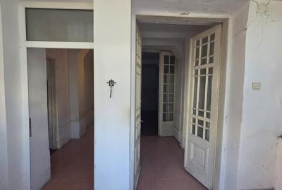 Apartament cu 4 camere decomandat în P-ța Ovidiu - 3