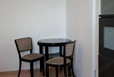 Garsonieră decomandată în Central - 6