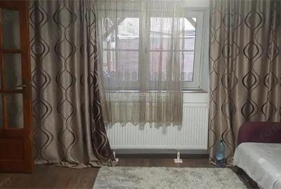 Casă cu 5 camere cu Teren 500 Mp în Central