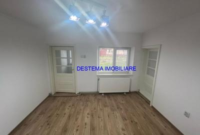 Casă cu 4 camere cu Teren 750 Mp în Valu lui Traian - 9