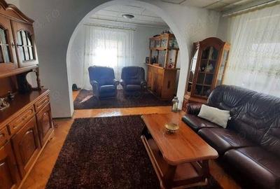 Str. Grivitei - proprietate compusa din casa + 500 mp teren Str. Grivitei - proprietate compusa din casa + 500 mp teren - 5