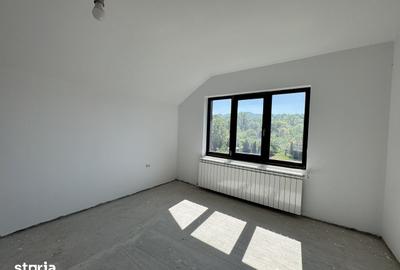 Casă cu 6 camere cu Teren 2147 Mp în Cetățeni - 6