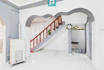 Două case, curte mare, lângă Castelul Corvinilor - 16