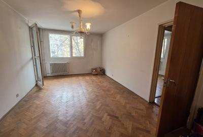 Apartament cu 4 camere semidecomandat în Titan - 11
