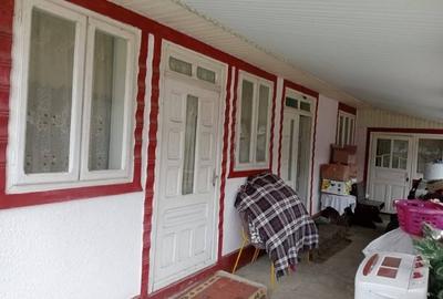 Casă la țară cu anexă și beci - 4