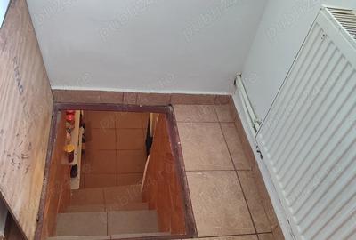 De vanzare apartament 3camere - 3