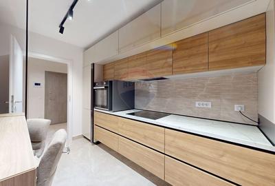 Apartament cu 2 camere decomandat în Tractorul - 2