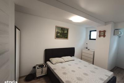 Apartament cu 2 camere decomandat în Apărătorii Patriei