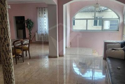 Casa individuala  Iris pretabila atata pentru locuinta cat si comercial