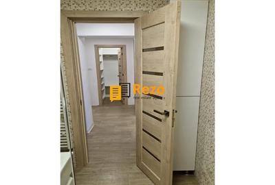 DECEBAL STRADAL / 3 CAMERE MOBILAT UTILAT NOU - 6