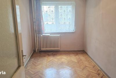 Apartament cu 2 camere decomandat în Gojdu - 12