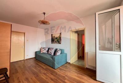 Apartament cu 3 camere, de inchiriat - Zona Piata Progresul