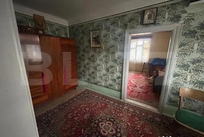 Casă cu 3 camere cu Teren 2700 Mp în Central - 4
