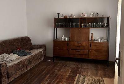 Casă cu 4 camere cu Teren 90 Mp în Central - 3