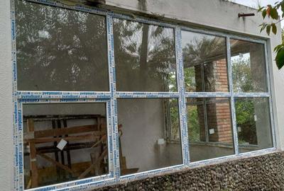 Casă cu 5 camere cu Teren 398 Mp în Băicoi - 3