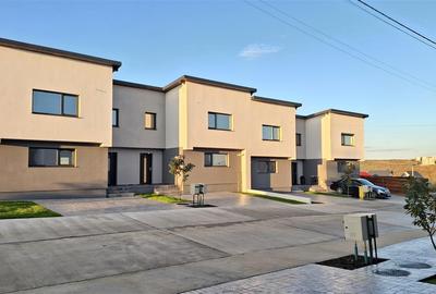 Casă cu 5 camere cu Canalizare în Valea Lupului - 2